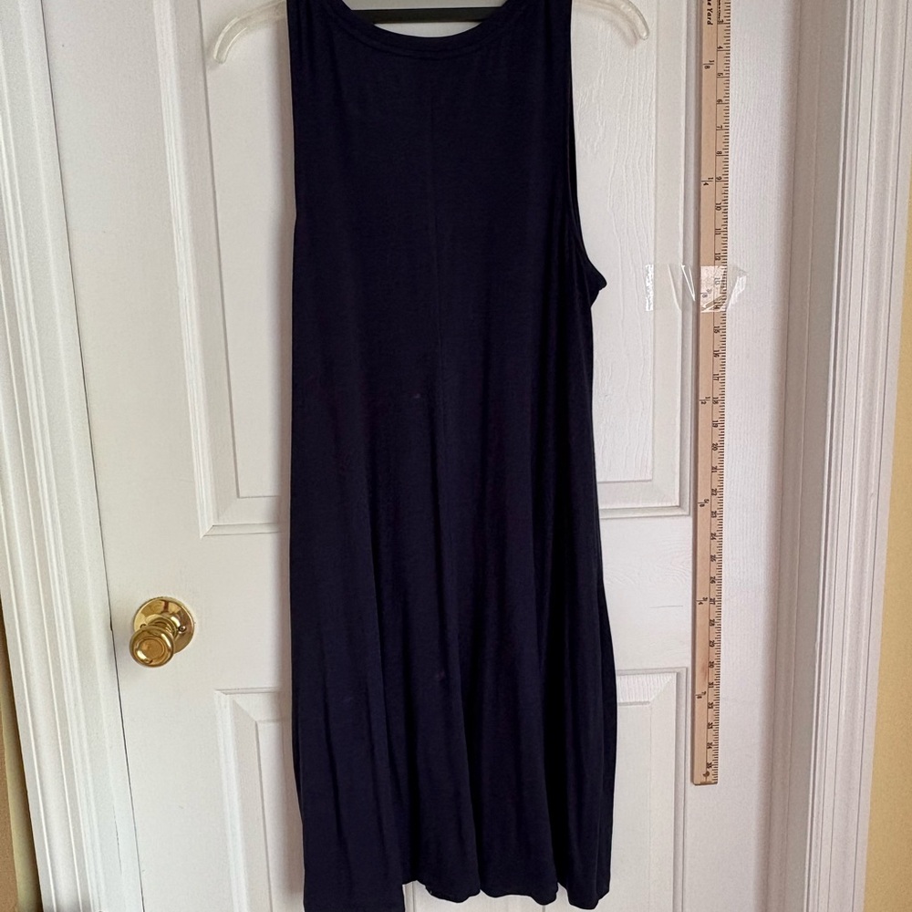 Time and Tru Navy Sleeveless Top